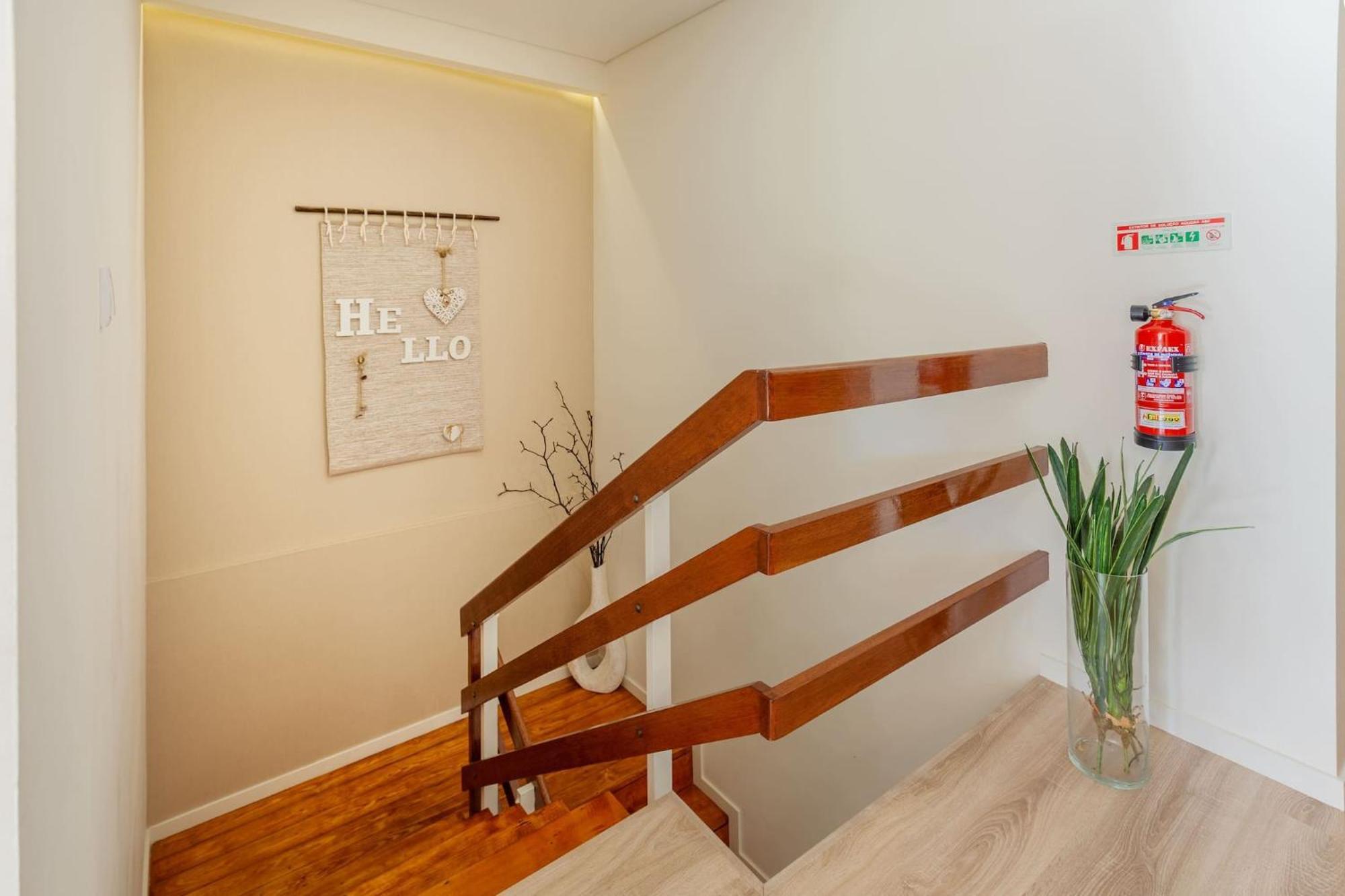 Apto Lírio, Rústico,Moderno e ótima localização 5* Braga Extérieur photo